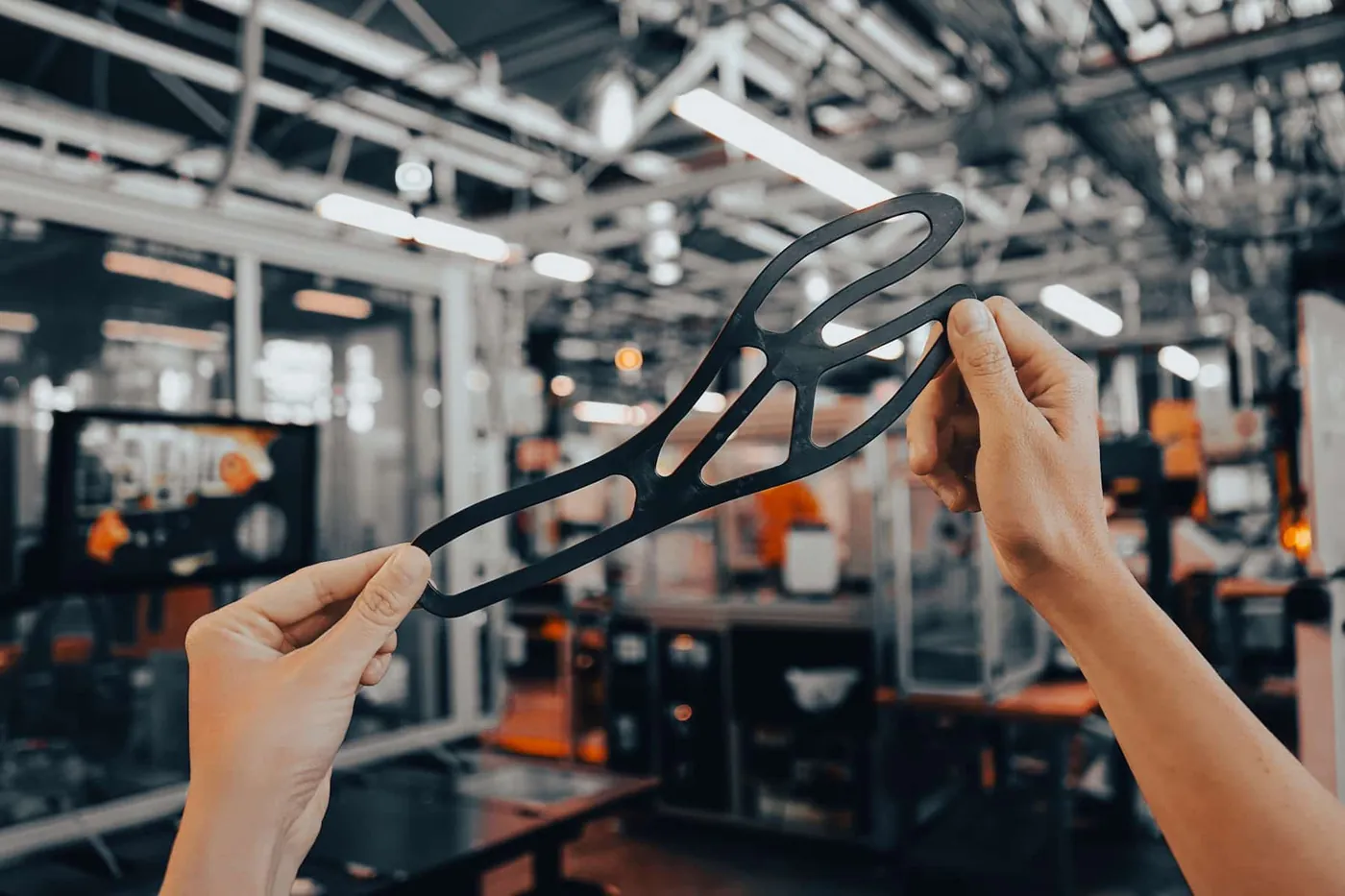 Arris carbon fiber footwear plate